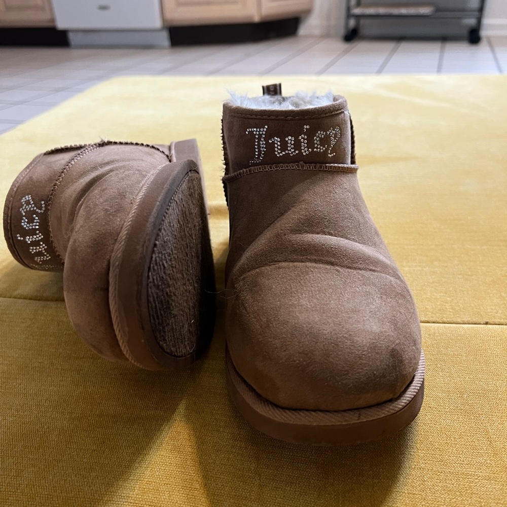 Juicy low cut boots worn once size 10